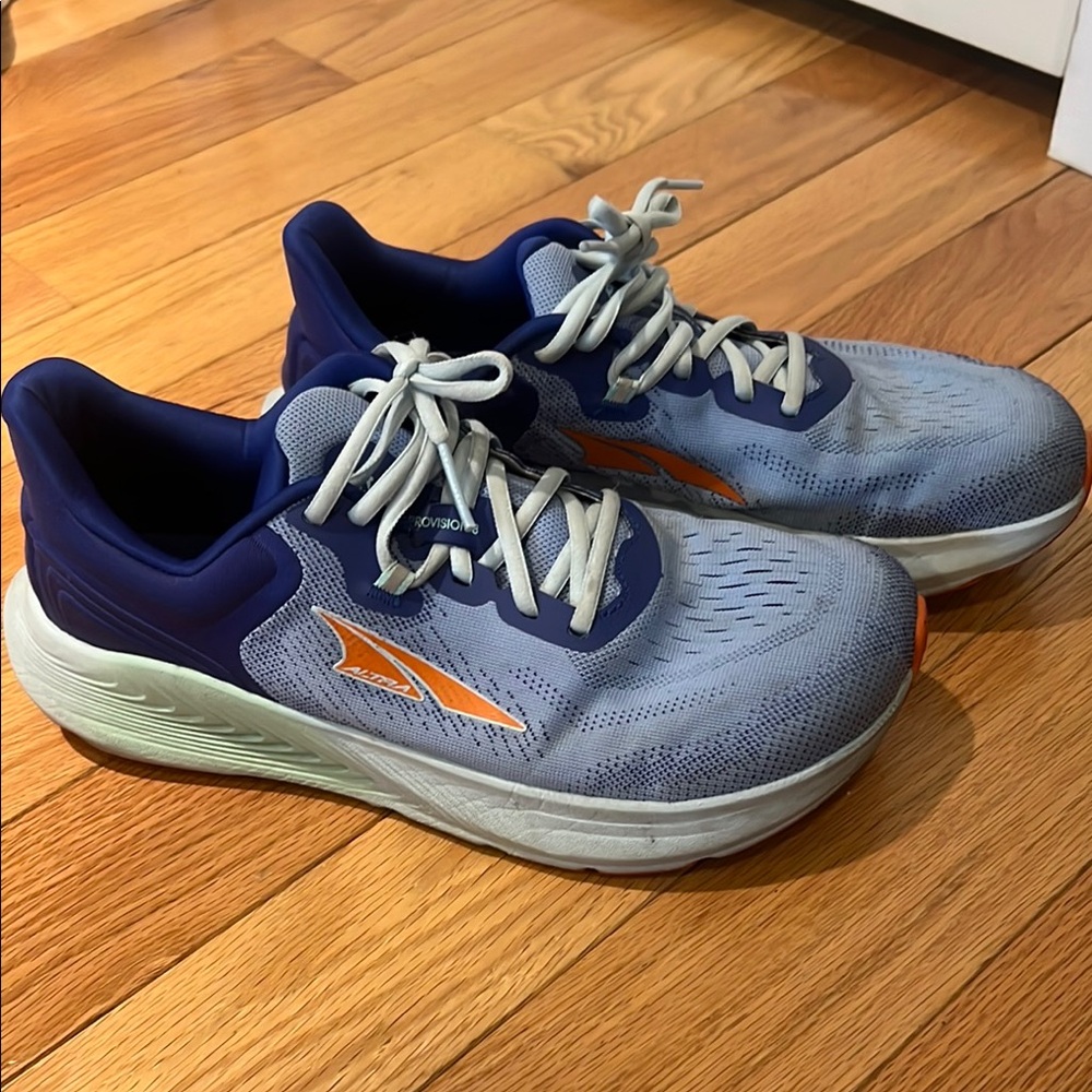 Altra Provision 8 running shoes - women’s 10.5